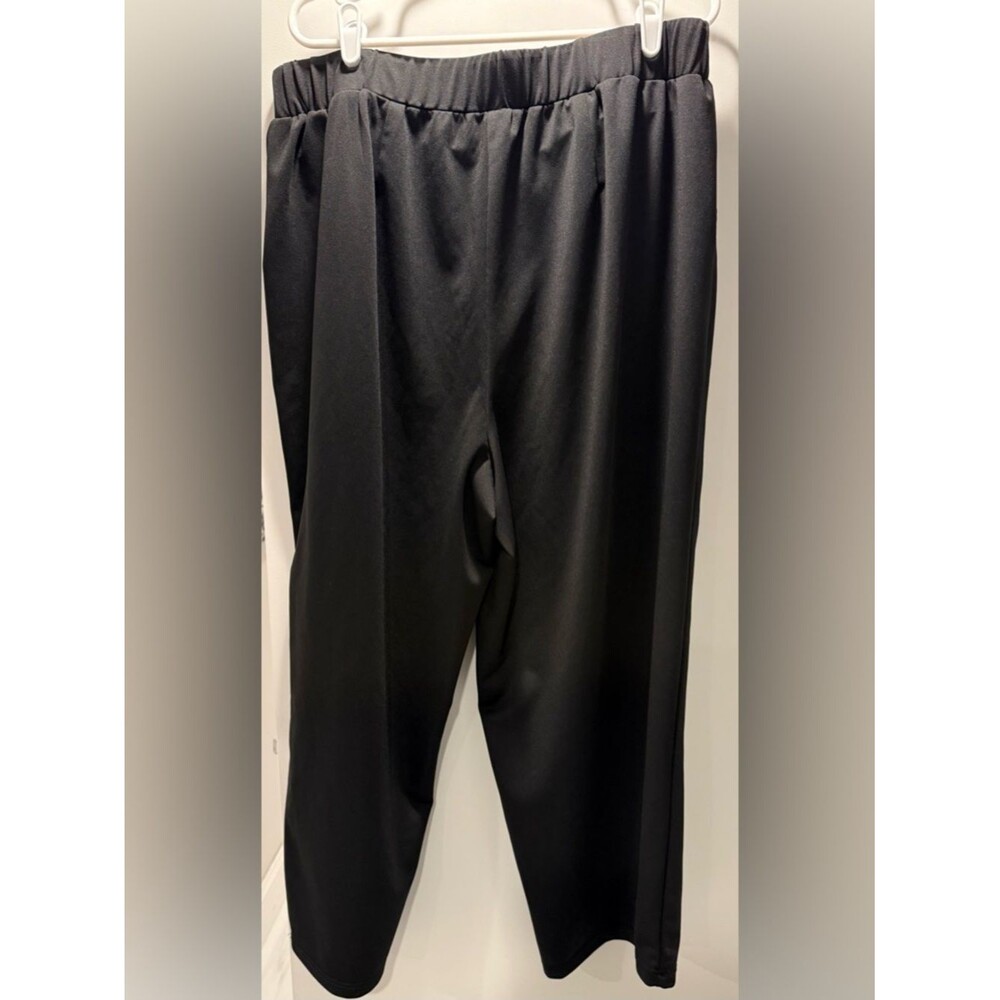 BloomChic Black Women's Tailored Straight Trousers - Picture 4 of 4